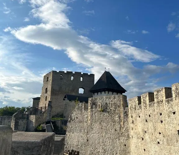 Belaj Апартаменты Целе